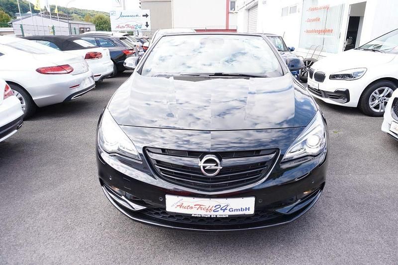 Gebraucht Opel Cascada Innovation 170 PS (125 kW) 2017 Schwarz Cabrio