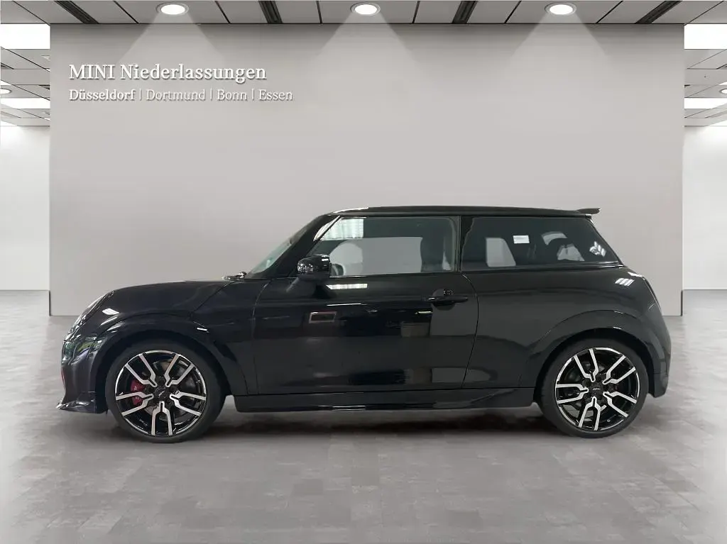 Gebraucht Mini John Cooper Works 231 PS (169 kW) 2025 Schwarz Kleinwagen