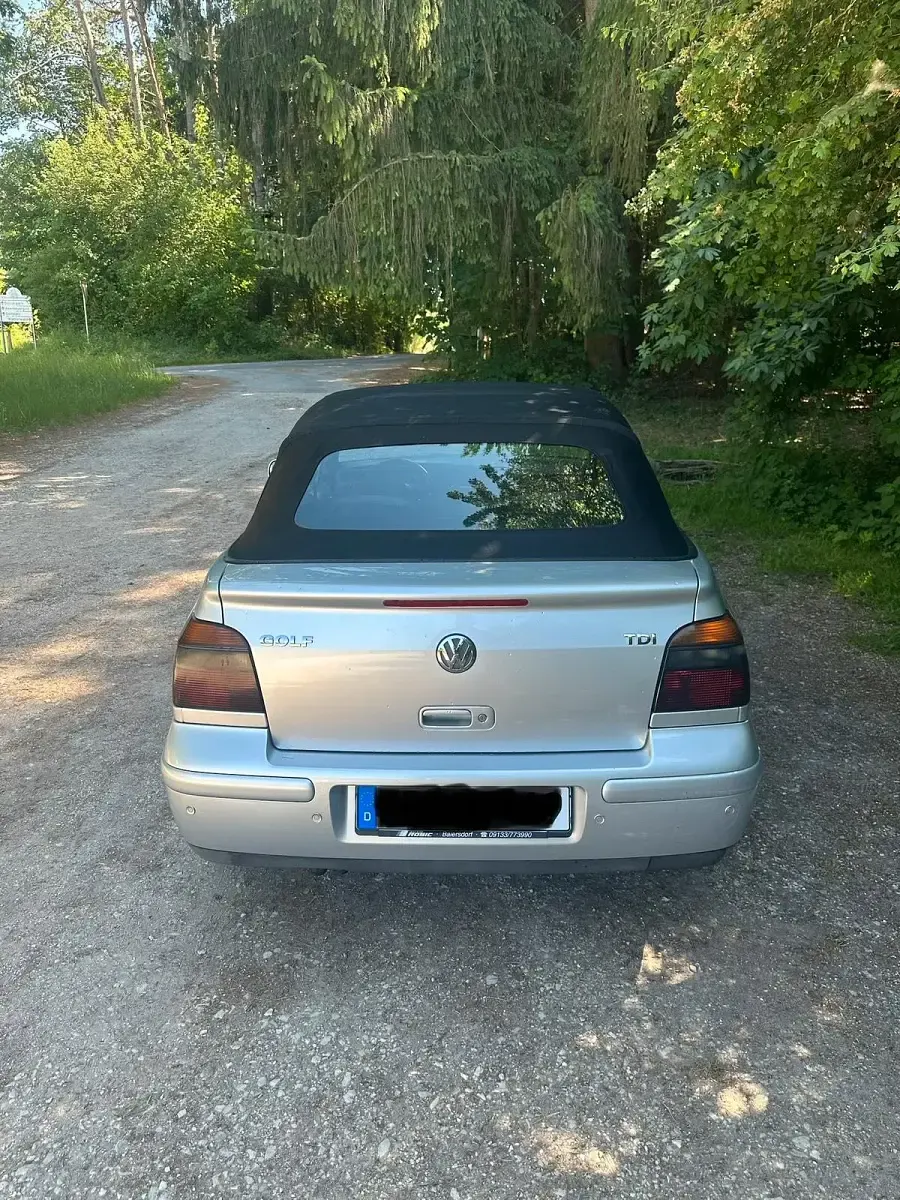 Gebraucht VW Golf 90 PS (66 kW) 2002 Silber Cabrio