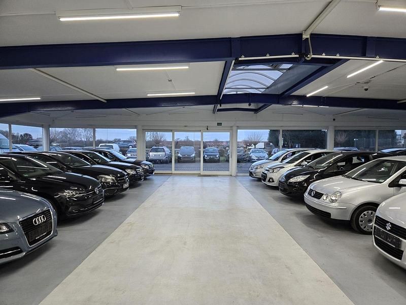 Gebraucht Ford Fiesta Trend 60 PS (44 kW) 2010 Blau Kleinwagen