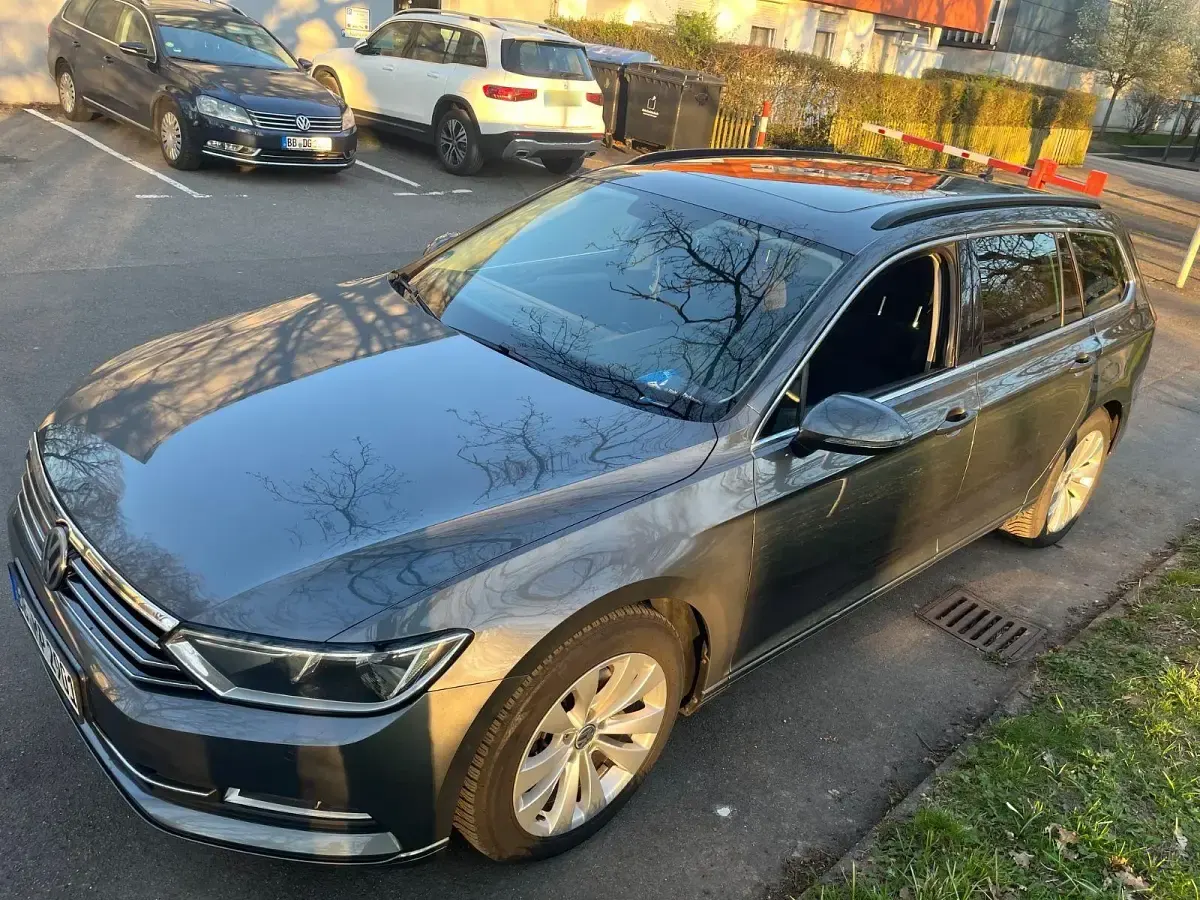 Gebraucht VW Passat Comfortline 150 PS (110 kW) 2015 Grau Kombi
