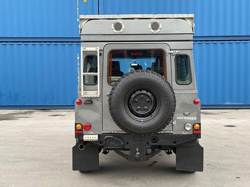 Gebraucht Land Rover Defender SE 122 PS (89 kW) 2007 Grau Kombi