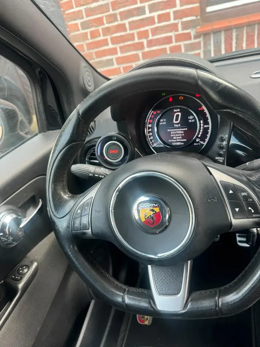 Gebraucht Fiat 500 Abarth 135 PS (99 kW) 2014 Schwarz Cabrio