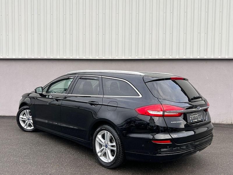 Gebraucht Ford Mondeo Titanium 165 PS (121 kW) 2018 Schwarz Kombi