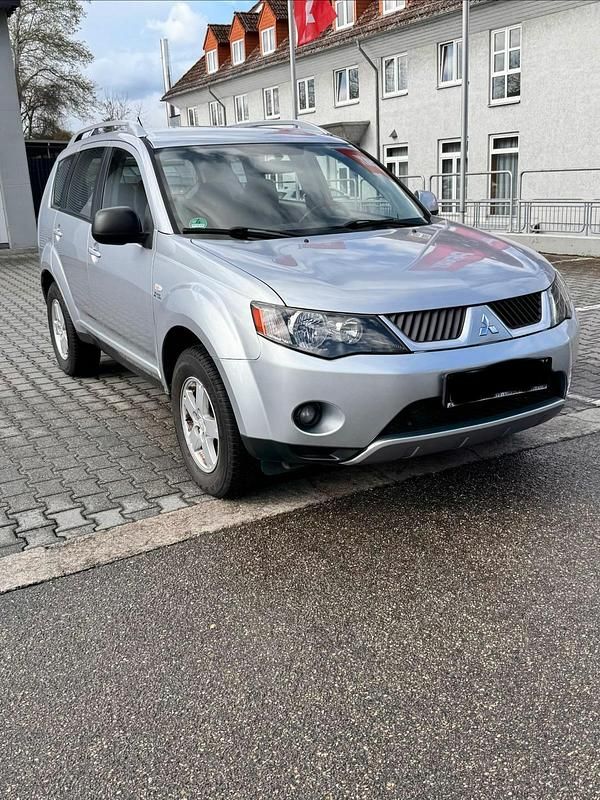 Gebraucht Mitsubishi Outlander Invite 140 PS (102 kW) 2009 SUV
