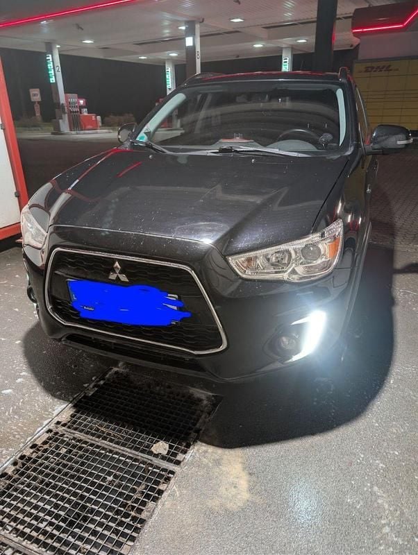 Schwarz Gebraucht 2016 Mitsubishi ASX Diamant Edition SUV | 9.100 € (Guter Preis) - Bild 1/4