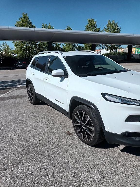 Weiß Gebraucht 2016 Jeep Cherokee Limited SUV | 12.930 € (Fairer Preis) - Bild 1/4