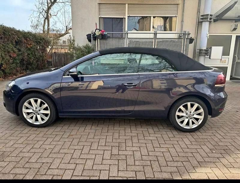 Violet Gebraucht 2012 VW Golf Cabriolet Exclusive Cabrio | 7.490 € (Fairer Preis) - Bild 1/4