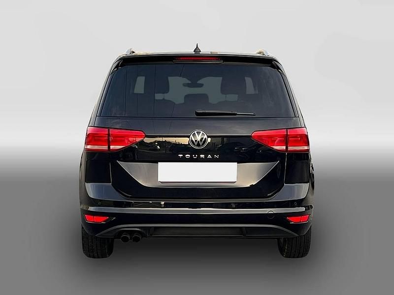 Gebraucht VW Touran Highline 150 PS (110 kW) 2025 Schwarz Van / Kleinbus