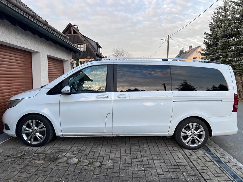Gebraucht Mercedes V250 190 PS (139 kW) 2015 Van / Kleinbus
