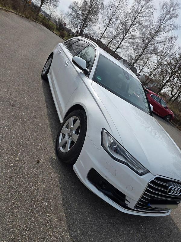 Gebraucht Audi A6 Ambiente 218 PS (160 kW) 2015 Weiß Kombi
