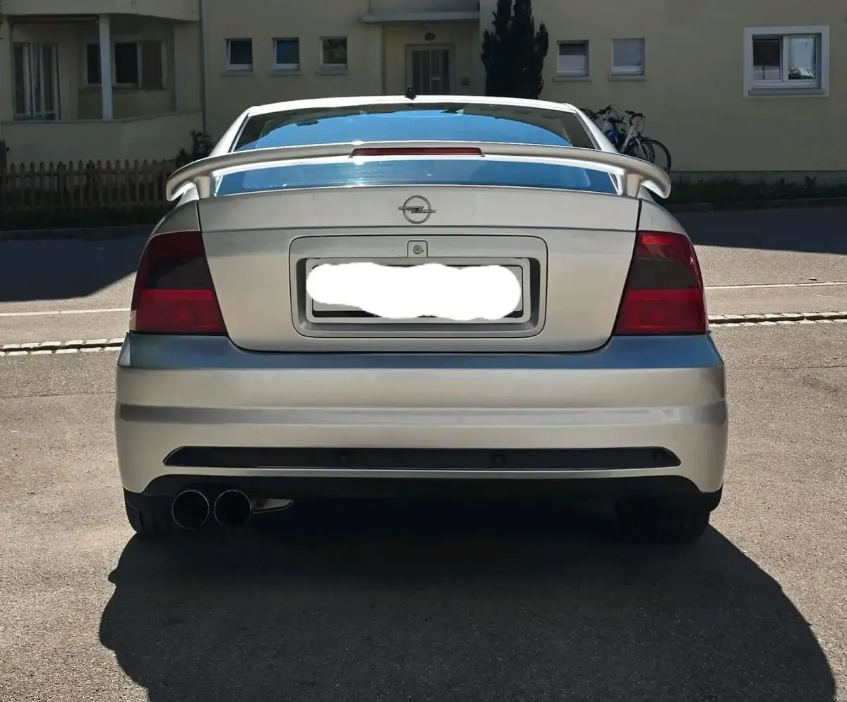Gebraucht Opel Vectra Sport 170 PS (125 kW) 2001 Silber Coupé