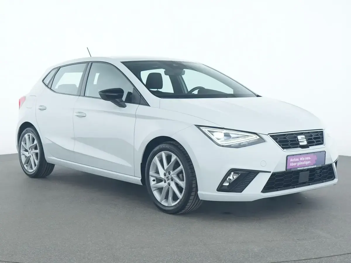 Gebraucht Seat Ibiza FR 95 PS (69 kW) 2022 Nevada weiss Kleinwagen