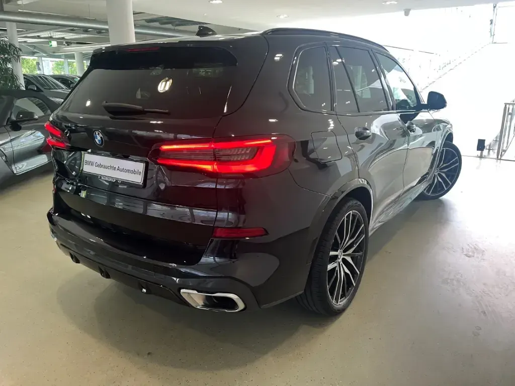 Gebraucht BMW X5 Performance 286 PS (210 kW) 2023 Schwarz SUV