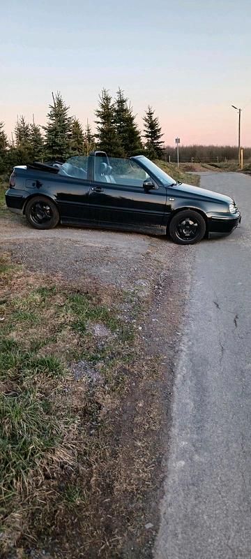 Schwarz Gebraucht 1998 VW Golf Cabriolet Cabrio | 1.500 € (Superpreis) - Bild 1/4