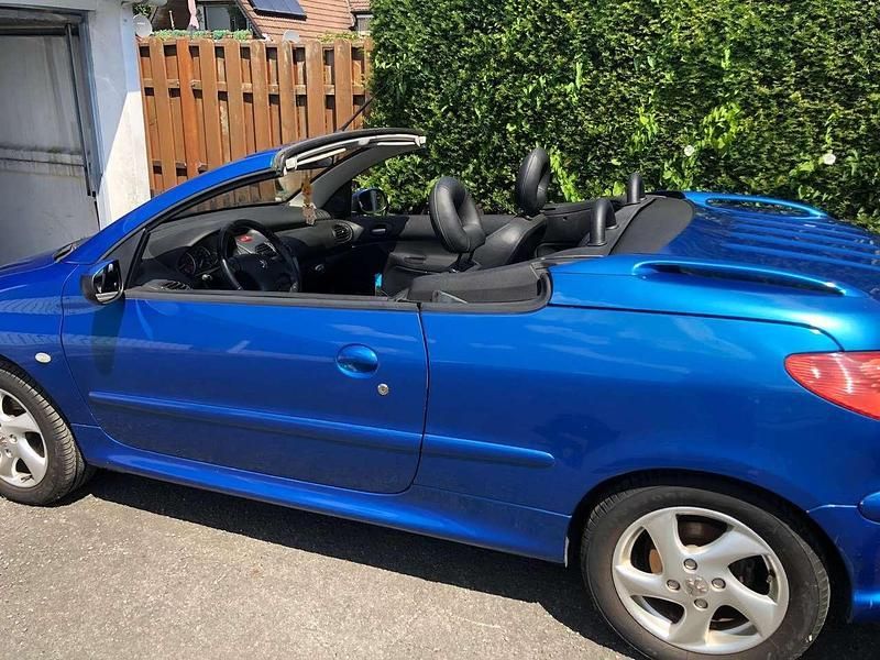Gebraucht 2004 Peugeot 206 CC Cabrio | 3.200 € (Etwas zu teuer) - Bild 1/4
