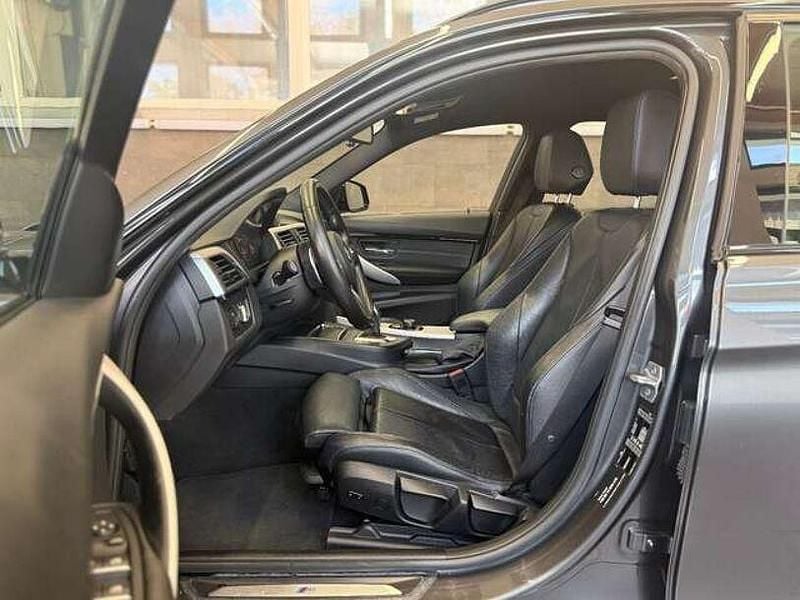 Gebraucht BMW 330 M Sport 252 PS (185 kW) 2018 Grau Kombi