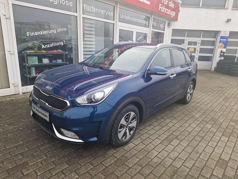 Blau Gebraucht 2018 Kia Niro SUV | 16.800 € (Fairer Preis) - Bild 1/4