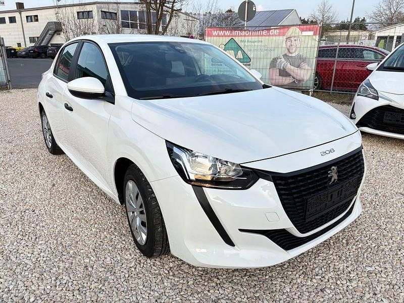 Gebraucht Peugeot 208 Active 102 PS (75 kW) 2021 Weiß Kleinwagen
