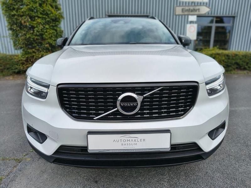 Gebraucht Volvo XC40 R-Design 156 PS (114 kW) 2018 Weiß SUV