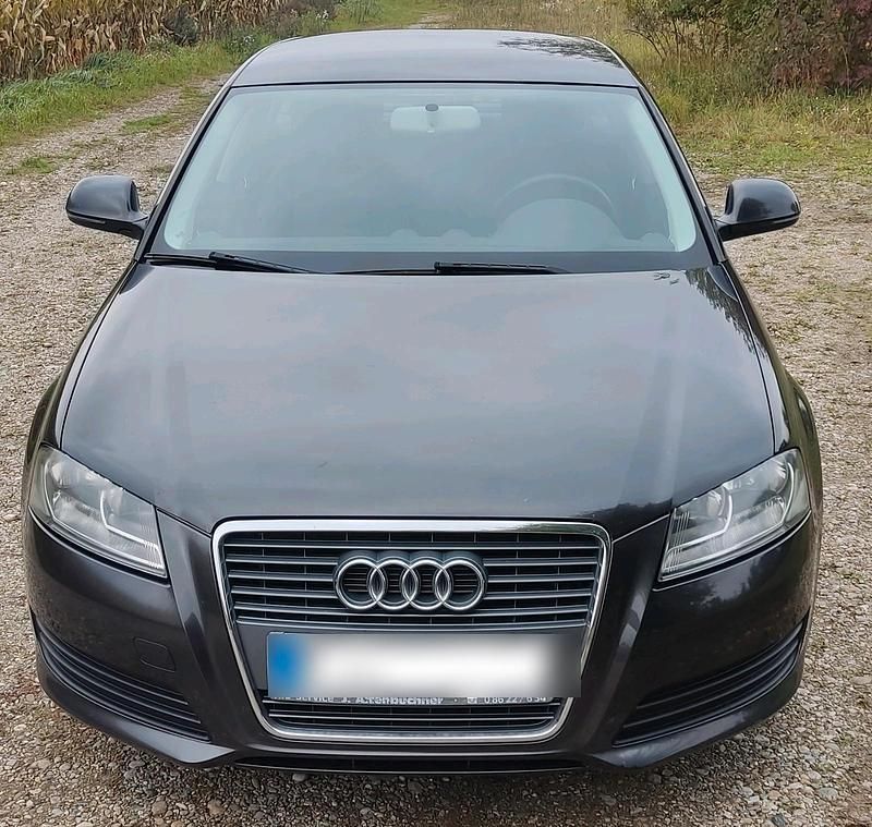Grau Gebraucht 2009 Audi A3 Sportback Limousine | 2.900 € (Superpreis) - Bild 1/4