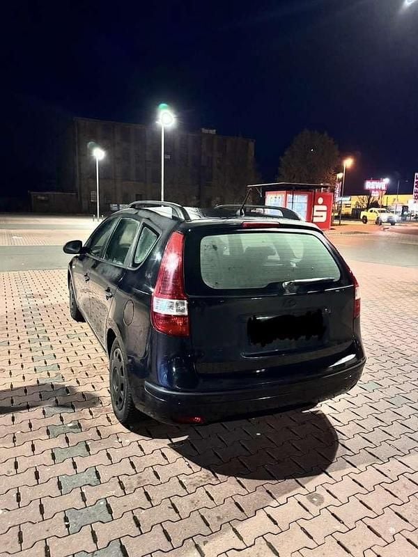 Gebraucht Hyundai i30 Style 140 PS (102 kW) 2009 Kombi