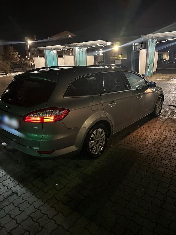 Gebraucht Ford Mondeo Titanium 175 PS (128 kW) 2009 Andere farben Kombi