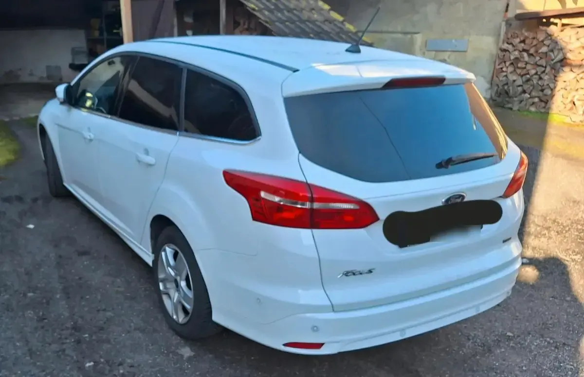 Używany Ford Focus 125 KM (91 kW) 2017 Biały Kombi