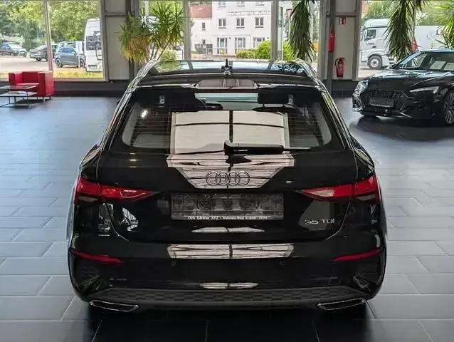 Gebraucht Audi A3 S-Line 150 PS (110 kW) 2022 Schwarz Limousine