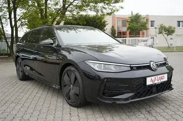 Neu VW Passat R-line 265 PS (194 kW) 2026 Schwarz Kombi