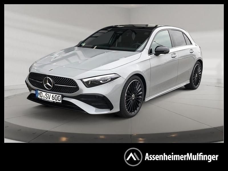 Grau Gebraucht 2025 Mercedes A220 AMG Limousine | 43.579 € (Teuer) - Bild 1/4