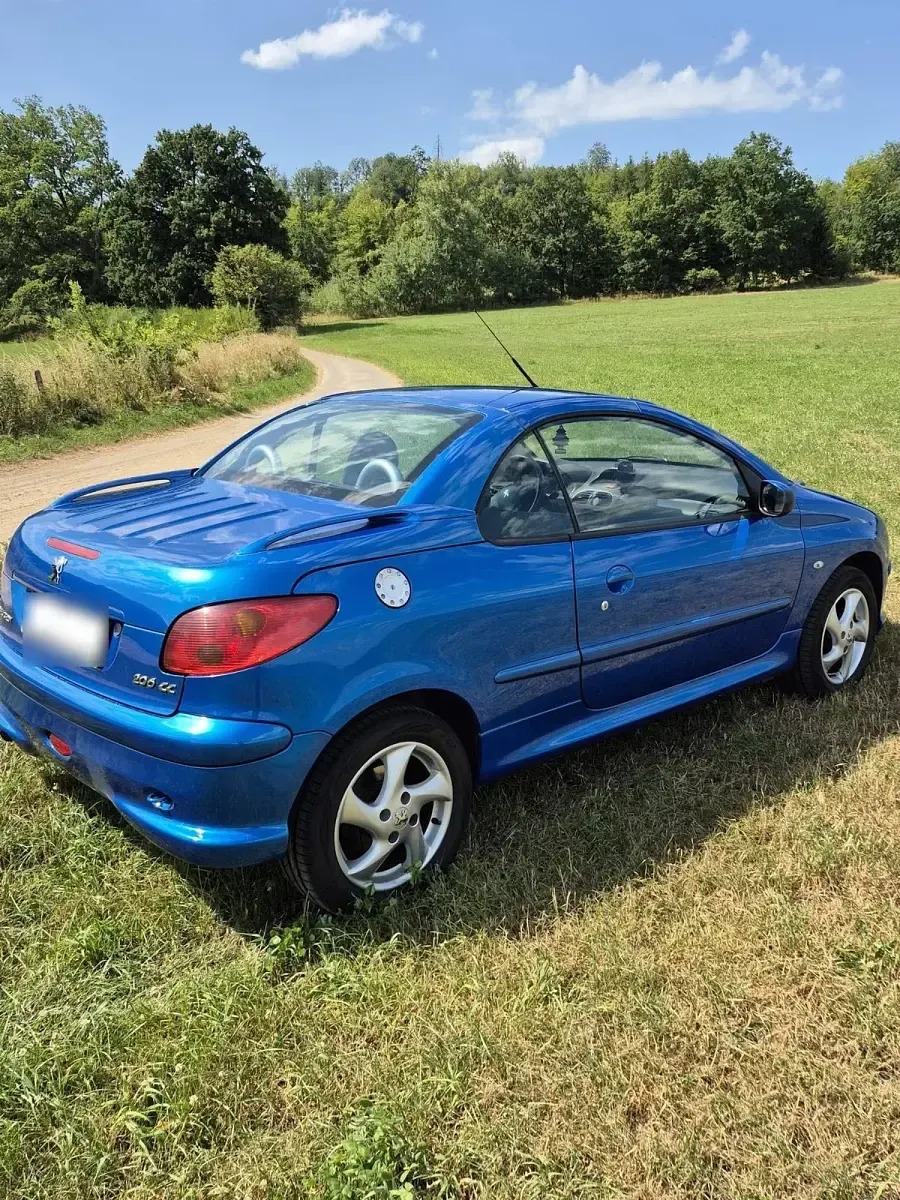 Gebraucht Peugeot 206 CC 109 PS (80 kW) 2006 Blau Cabrio