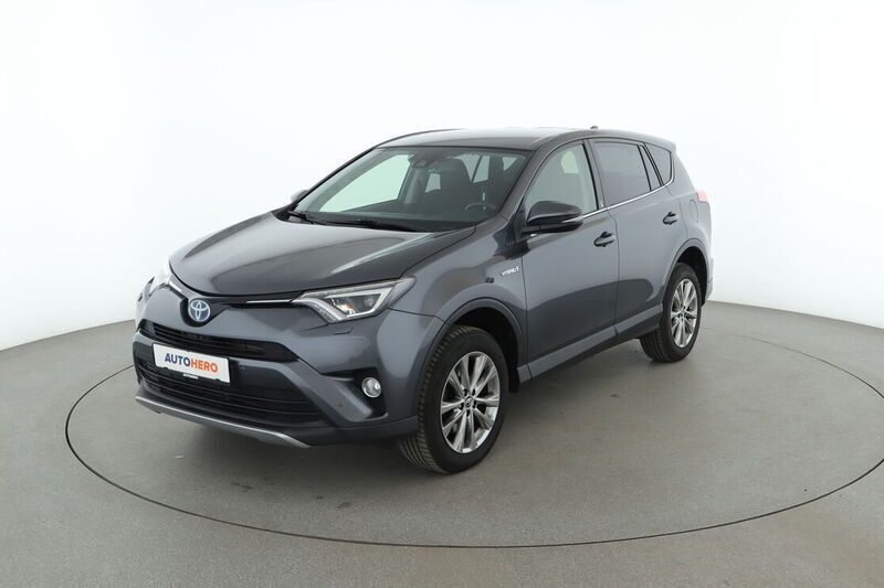 Grau Gebraucht 2018 Toyota RAV4 Team SUV | 20.590 € (Superpreis) - Bild 1/4