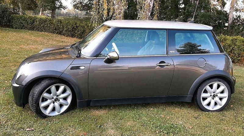 Grau Gebraucht 2006 Mini Cooper Kleinwagen | 2.400 € (Superpreis) - Bild 1/4