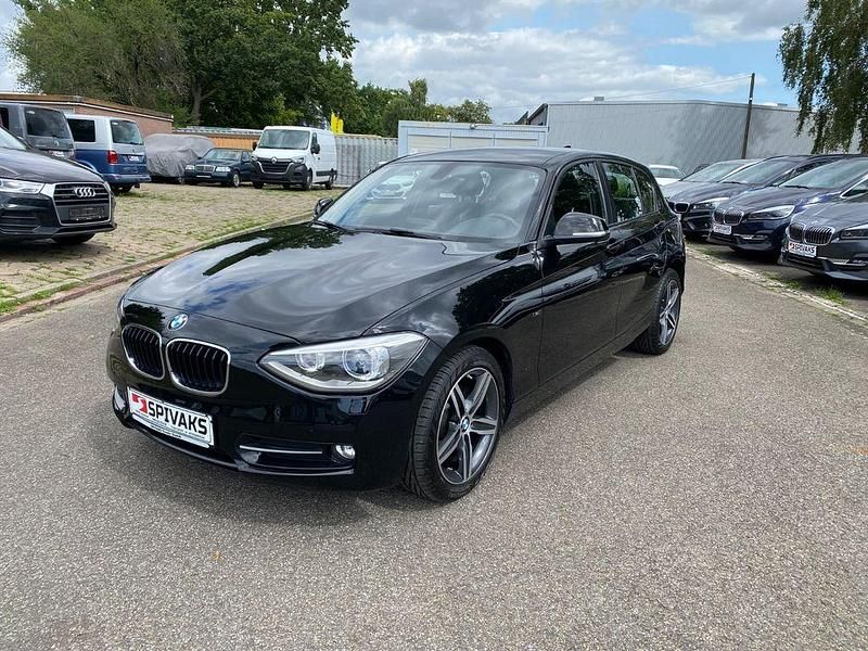 Schwarz Gebraucht 2015 BMW 116 Sport Line Kleinwagen | 13.999 € (Fairer Preis) - Bild 1/4
