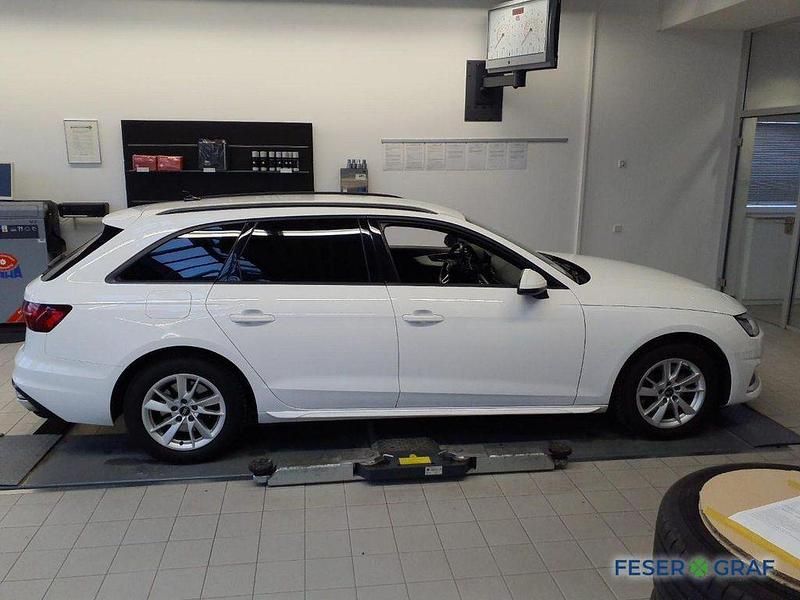 Gebraucht Audi A4 Advanced Plus 163 PS (119 kW) 2022 Ibisweiß Kombi