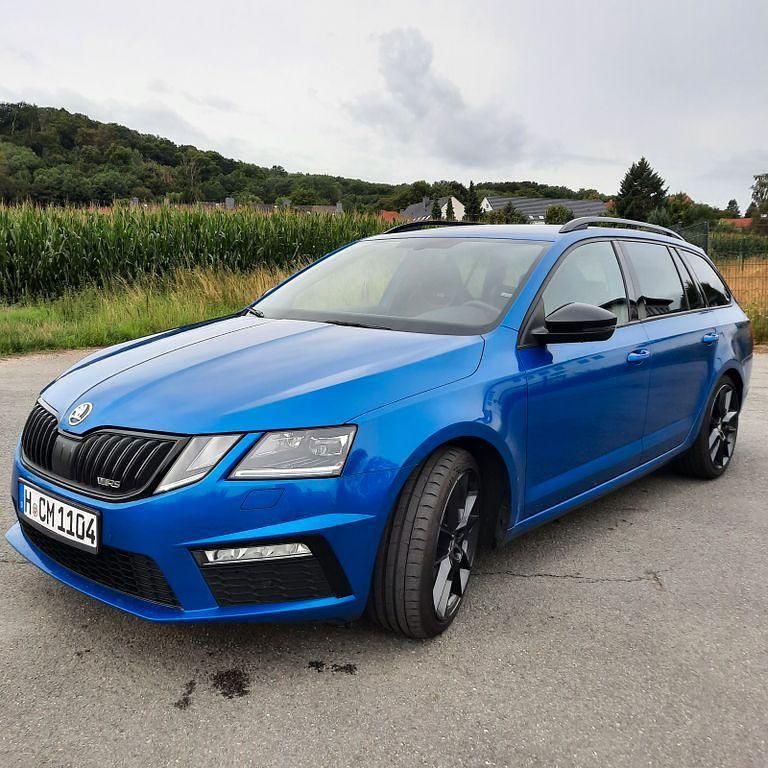 Blau Gebraucht 2018 Skoda Octavia RS Kombi | 21.999 € (Etwas zu teuer) - Bild 1/4