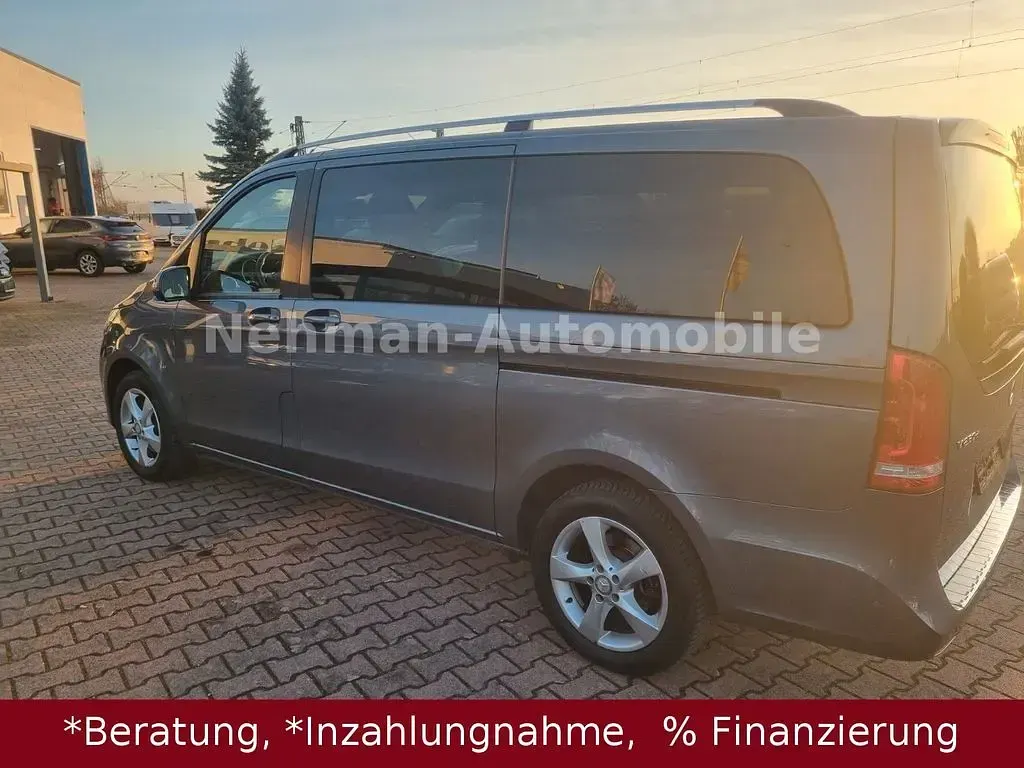 Gebraucht Mercedes V250 Edition 190 PS (139 kW) 2017 Grau Van / Kleinbus
