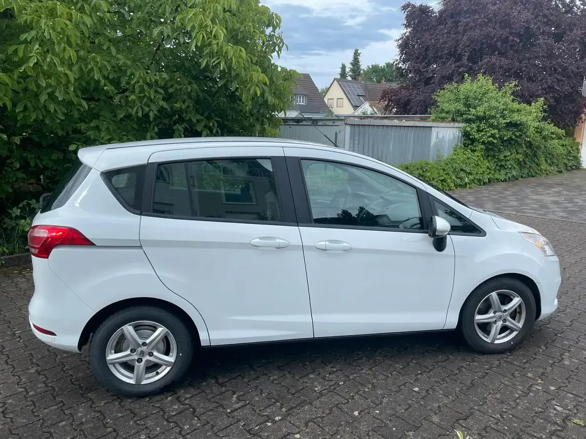 Gebraucht Ford B-MAX 101 PS (74 kW) 2013 Weiß Van / Kleinbus
