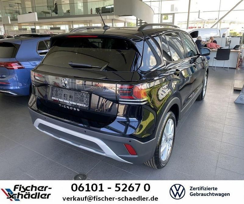 Gebraucht VW T-Cross Life 116 PS (85 kW) 2025 Deep black SUV
