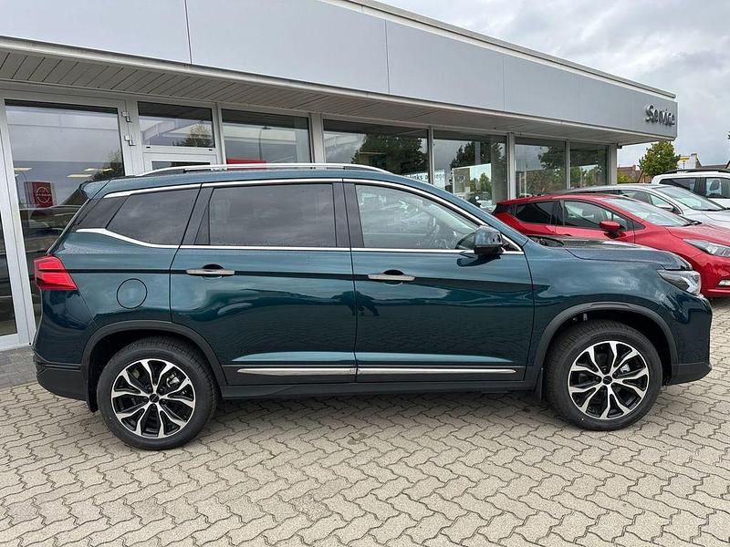 Neu DFSK Forthing 3 170 PS (125 kW) 2025 Grün SUV