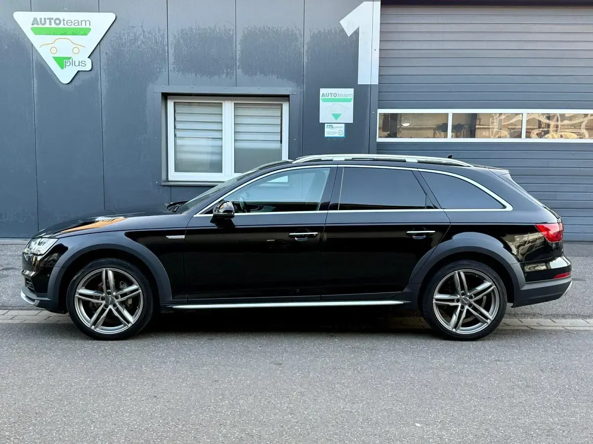 Gebraucht Audi A4 Allroad Performance 218 PS (160 kW) 2017 Schwarz Kombi