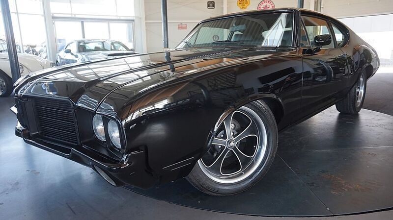 Schwarz Gebraucht 1971 Oldsmobile Cutlass Coupé | 29.900 € - Bild 1/4