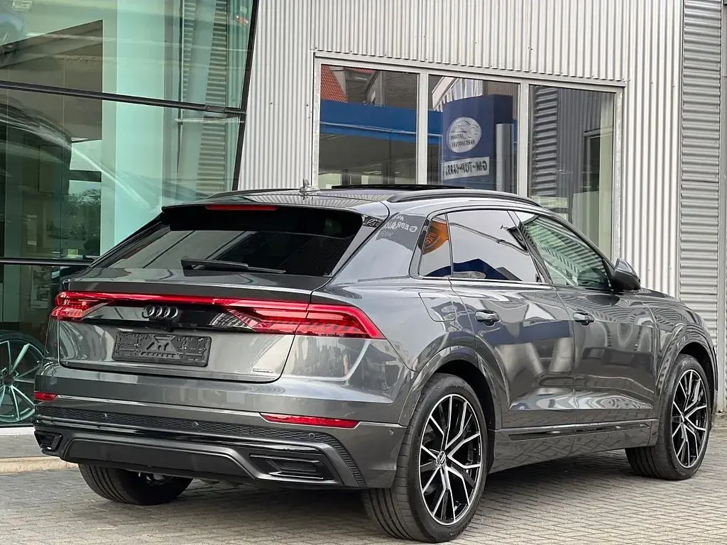 Gebraucht Audi Q8 Ambiente 340 PS (250 kW) 2019 Grau SUV