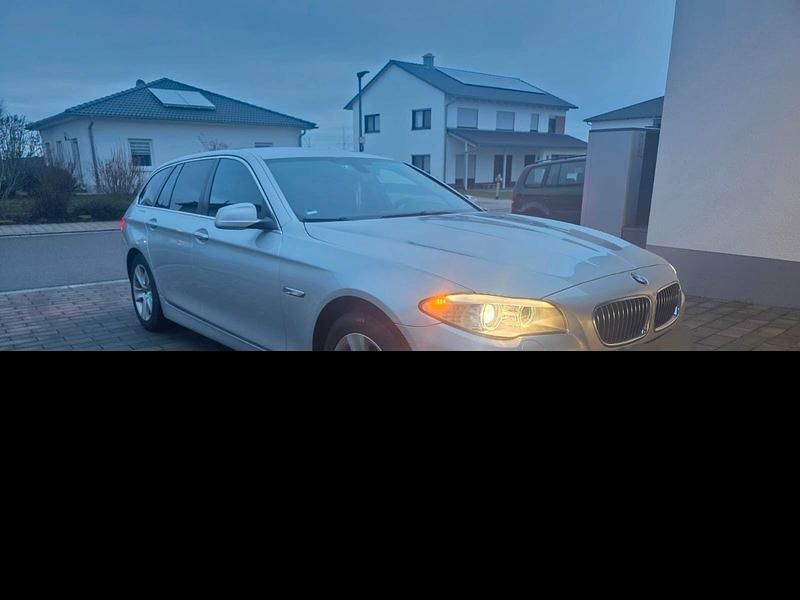 Gebraucht BMW 525 218 PS (160 kW) 2013 Grau Kombi