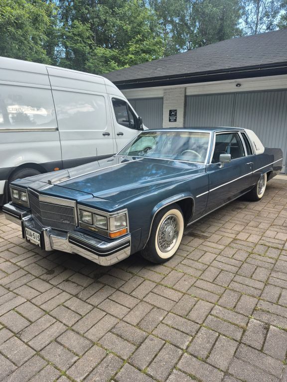 Blau Gebraucht 1984 Cadillac Coupé DeVille Coupé | 12.900 € - Bild 1/4
