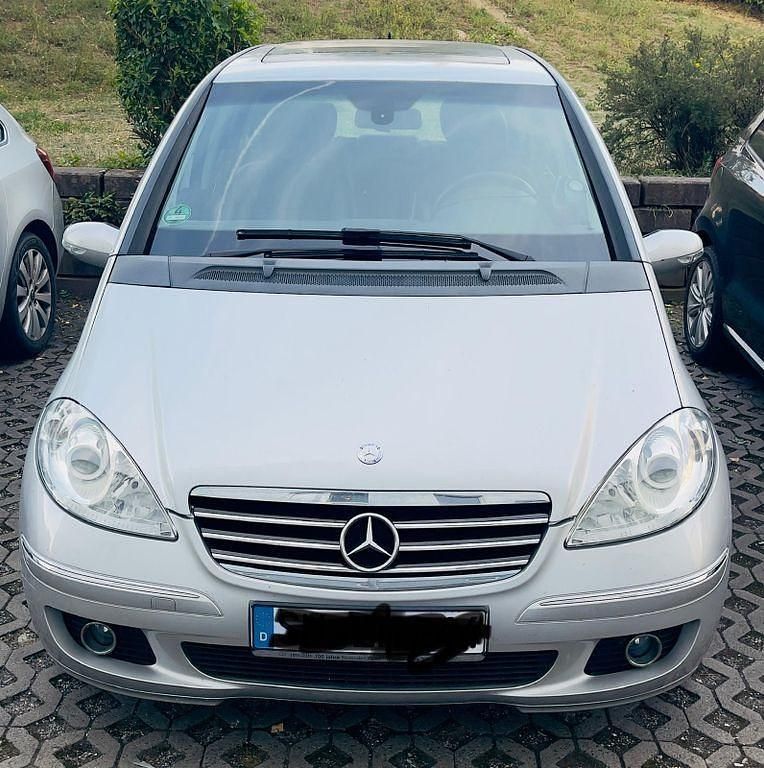 Silber Gebraucht 2005 Mercedes A200 Avantgarde Van / Kleinbus | 2.199 € (Fairer Preis) - Bild 1/4