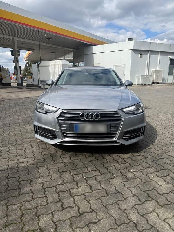 Gebraucht Audi A4 Ambiente 252 PS (185 kW) 2018 Silber Limousine