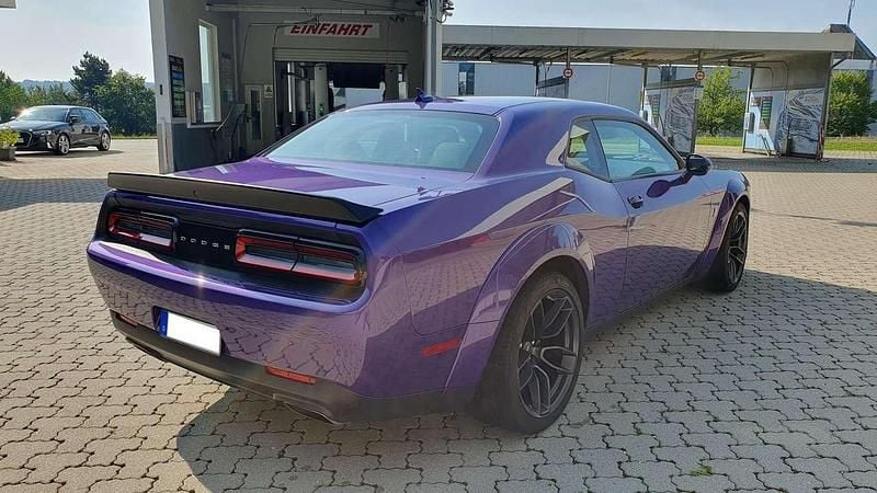 Używany Dodge Challenger 492 KM (361 kW) 2019 Purpurowy Coupe