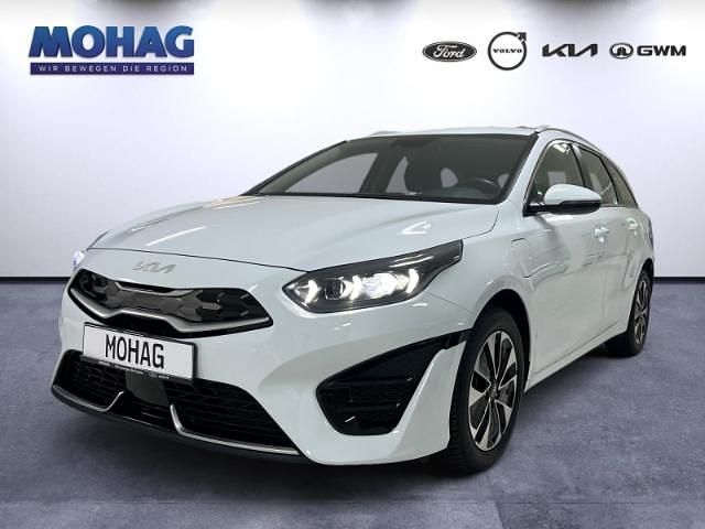 Weiss Gebraucht 2022 Kia Ceed Sportswagon Vision Kombi | 20.890 € (Fairer Preis) - Bild 1/4
